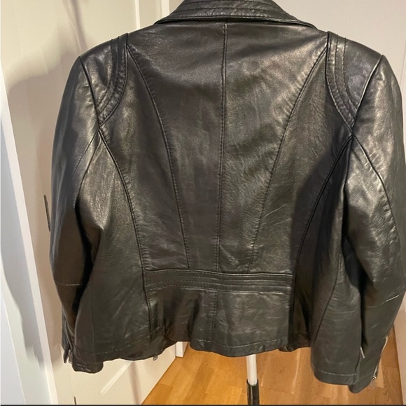 Michael Kors black Leather jacket size Lg, EUC - Picture 4 of 5